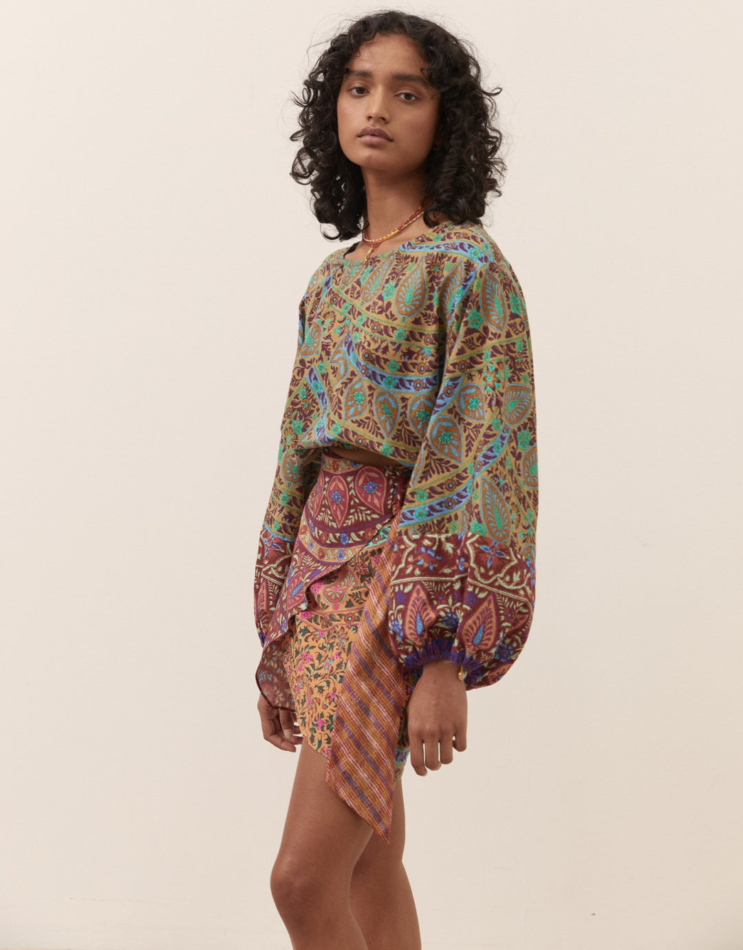 Boteh Es Canar Full Sleeve Crop Top