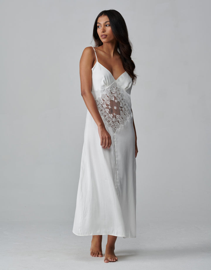 Shell Belle Alice Long Slip Cream