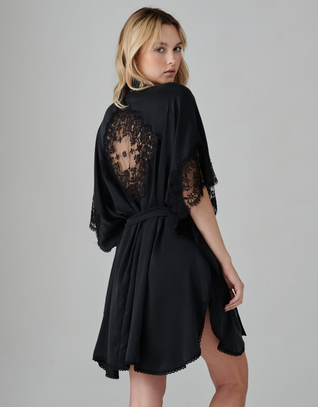 Shell Belle Florence Silk Kimono Black