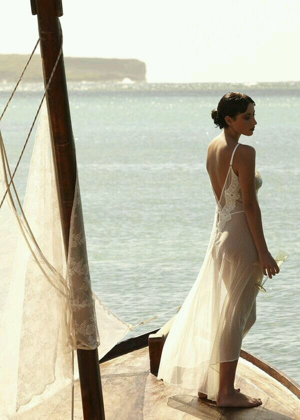 Shell Belle Icone Long Gown  Cream