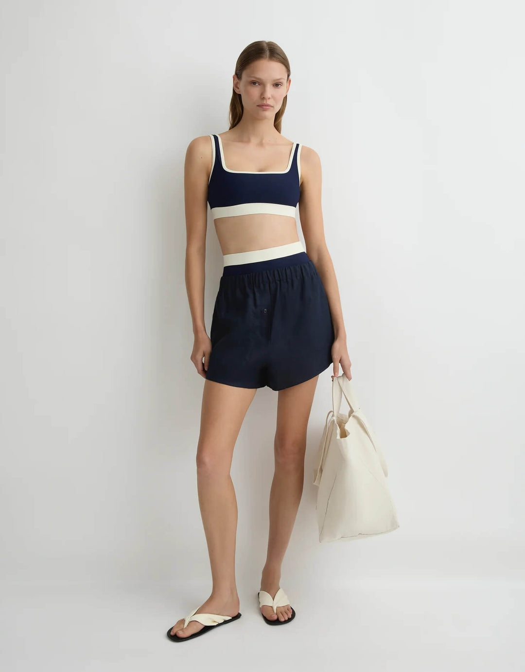 Bondi Born Navy Leiden Short in lightweight linen