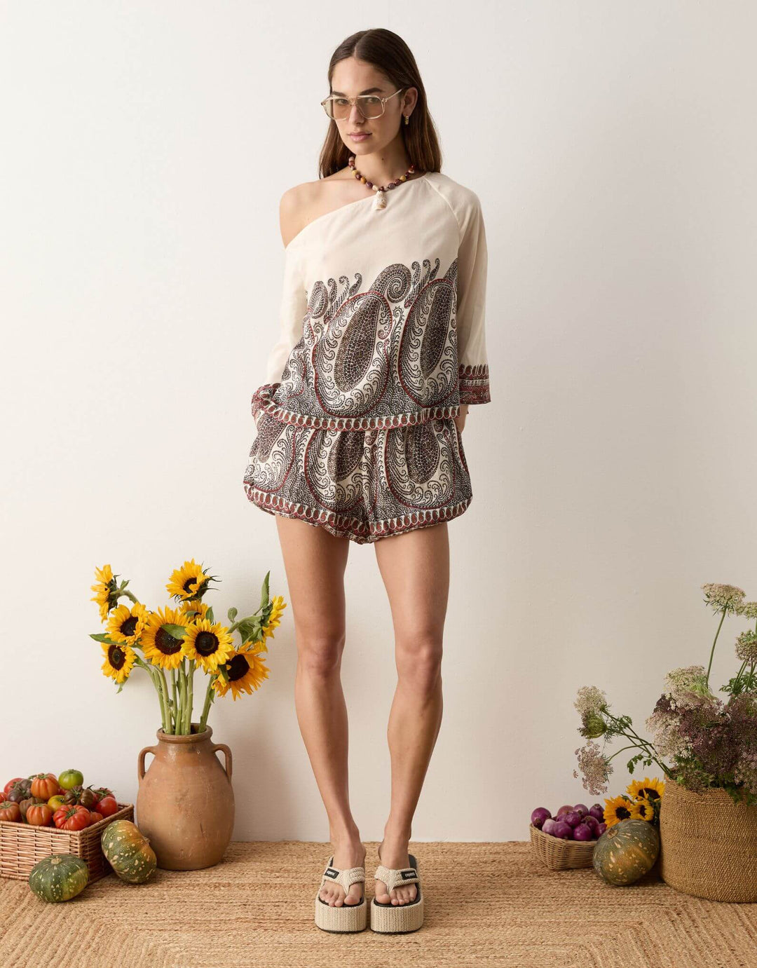 Boteh Cassia Bubble Short Madder — side profile