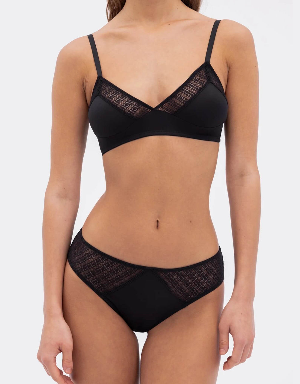 Else Matrix Soft Triangle Bra in black with sustainable lace and soft microfibre cups
