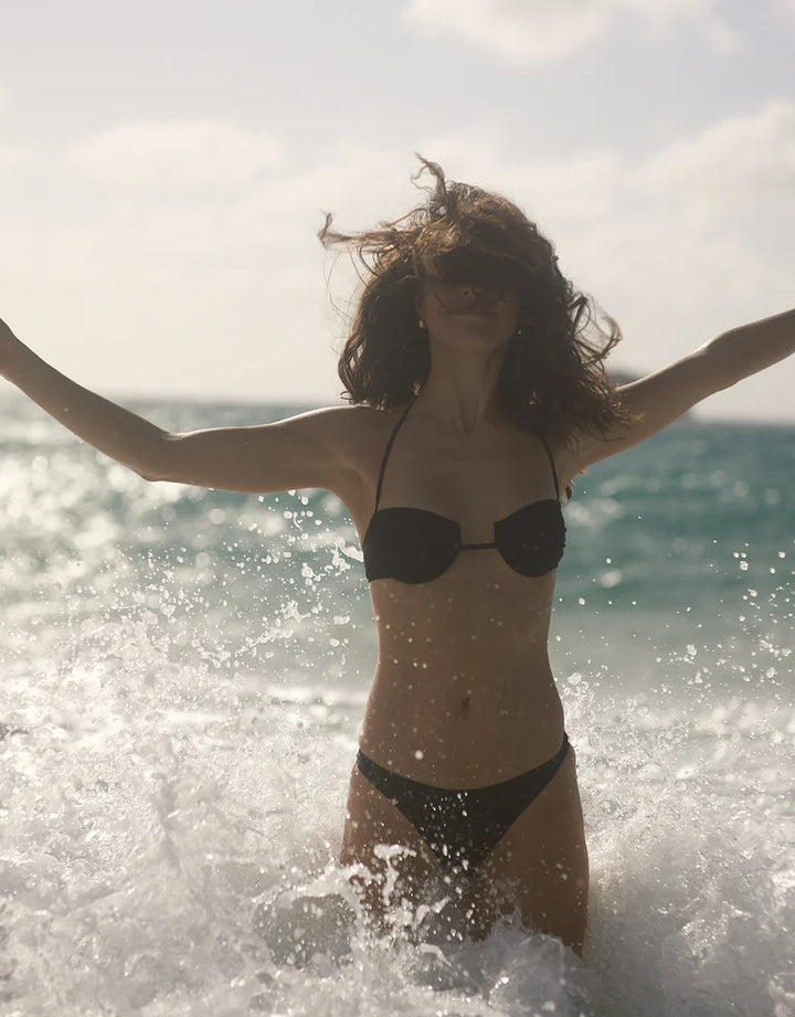 Coquillage Bikini Top Jet Black