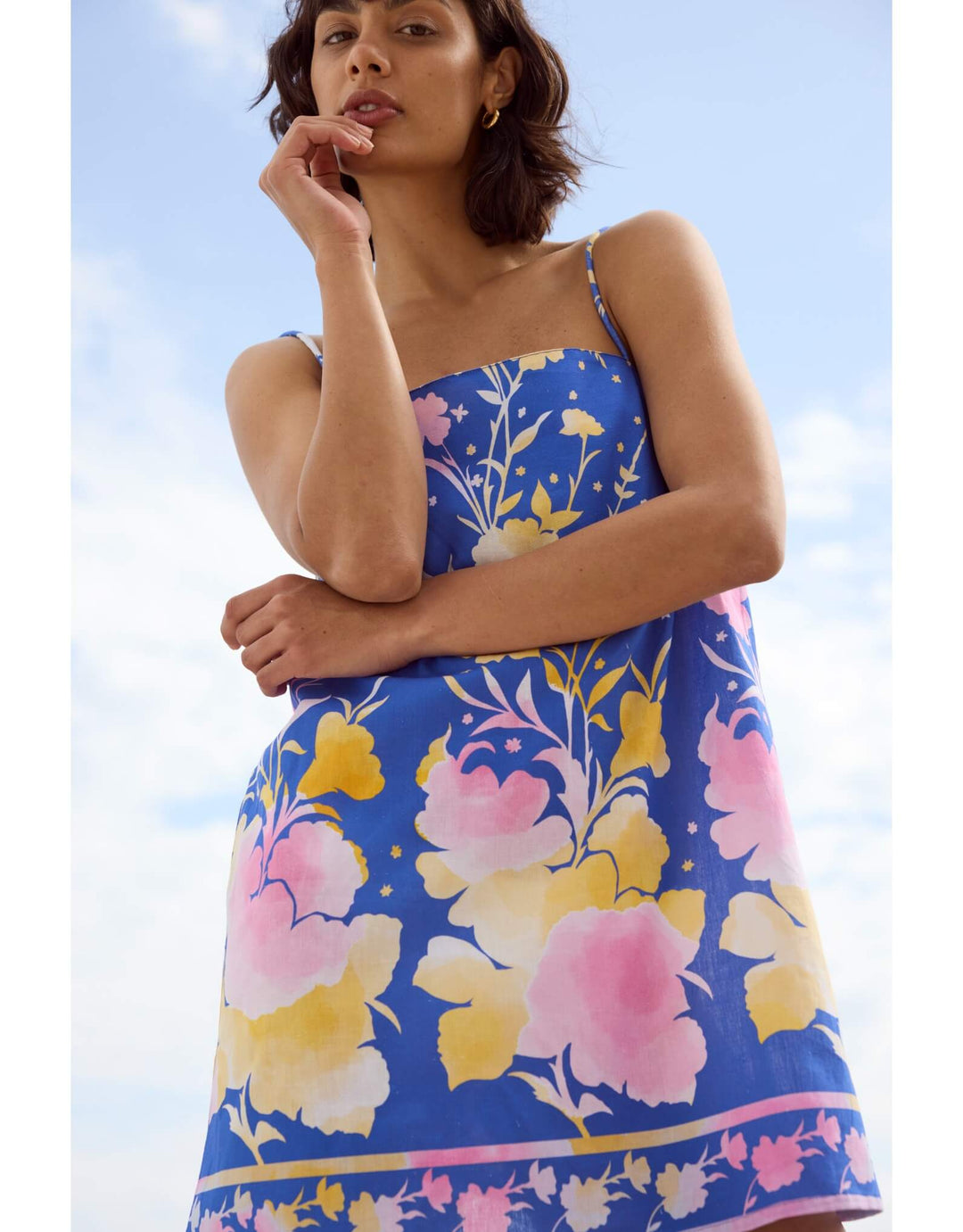 Juliet Dunn Electric Blue floral print mini dress with tie straps