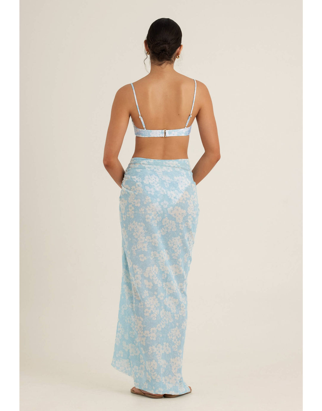 peony-sarong-blue-paper-daisy