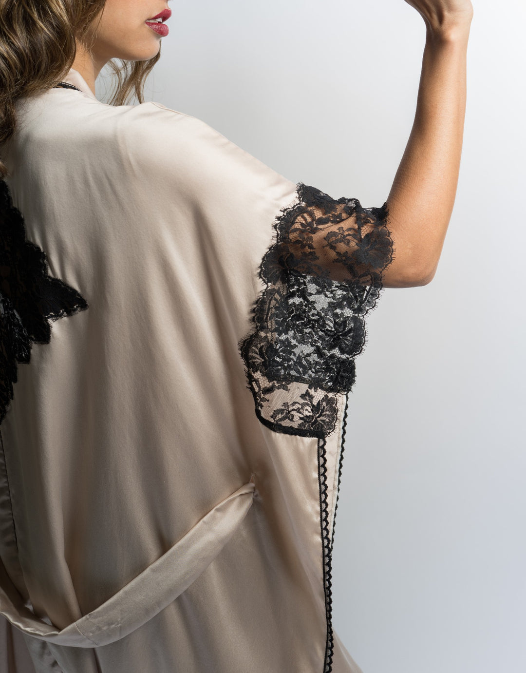 Florence Silk Kimono in Fondant Silk and Black Lace