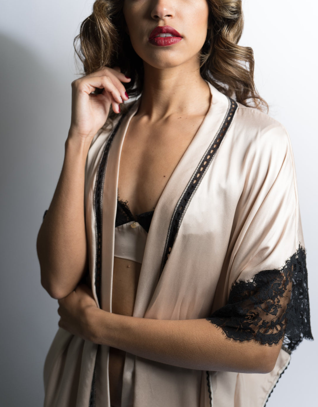 Florence Silk Kimono in Fondant Silk and Black Lace