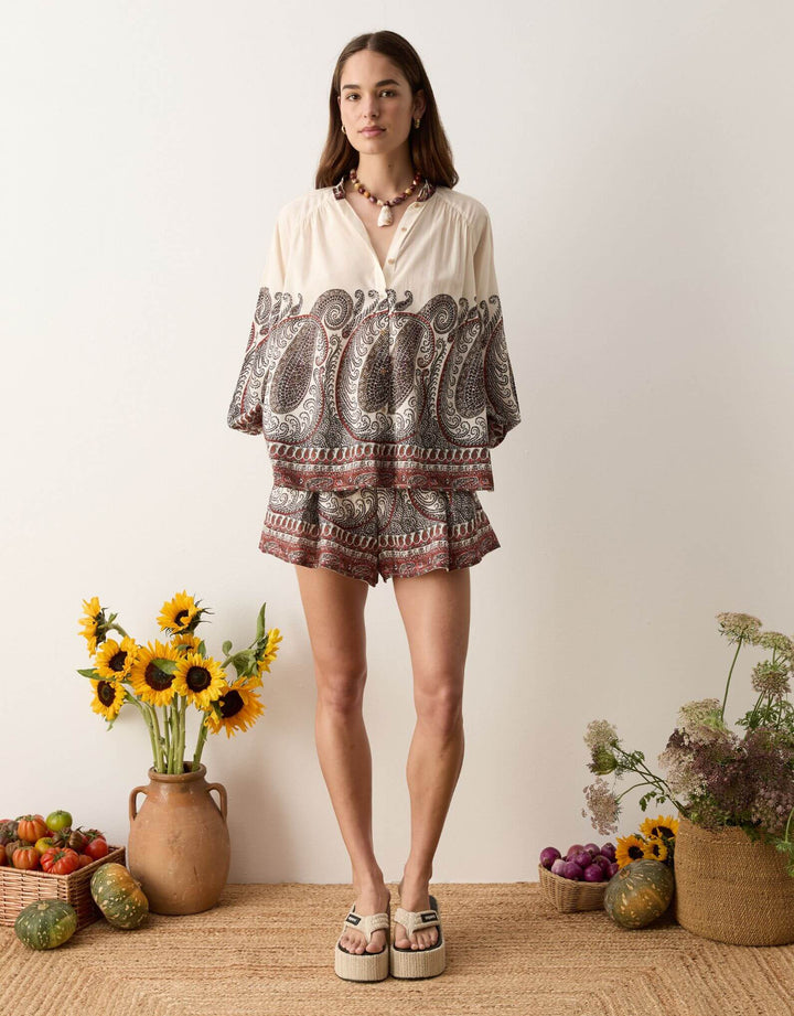 Boteh Cassia swing blouse madder — front view on model