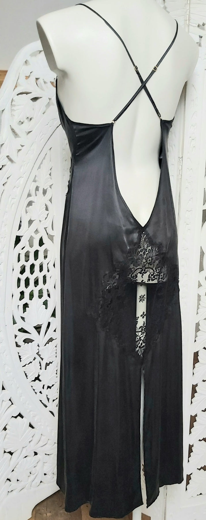 Shell Elle Shell Belle Alice Long Slip Dress - Black – Catriona